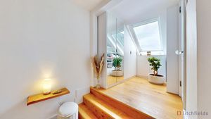 dressing area- click for photo gallery